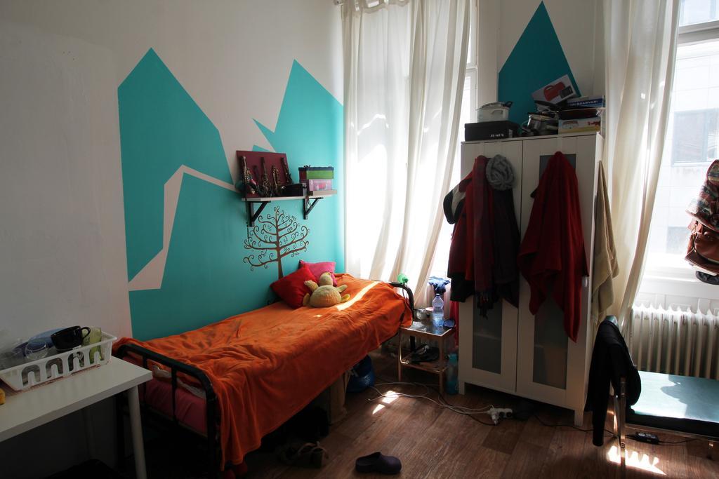 Dbc Hostel Budapest Esterno foto