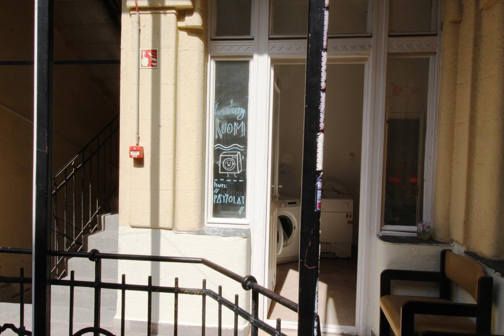 Dbc Hostel Budapest Esterno foto