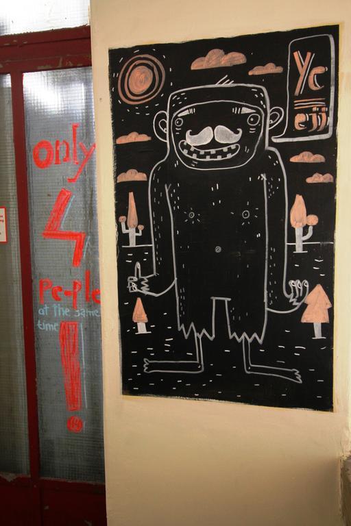 Dbc Hostel Budapest Esterno foto